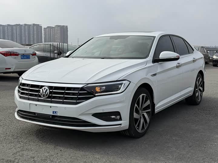 Фото 1 - Volkswagen Sagitar L