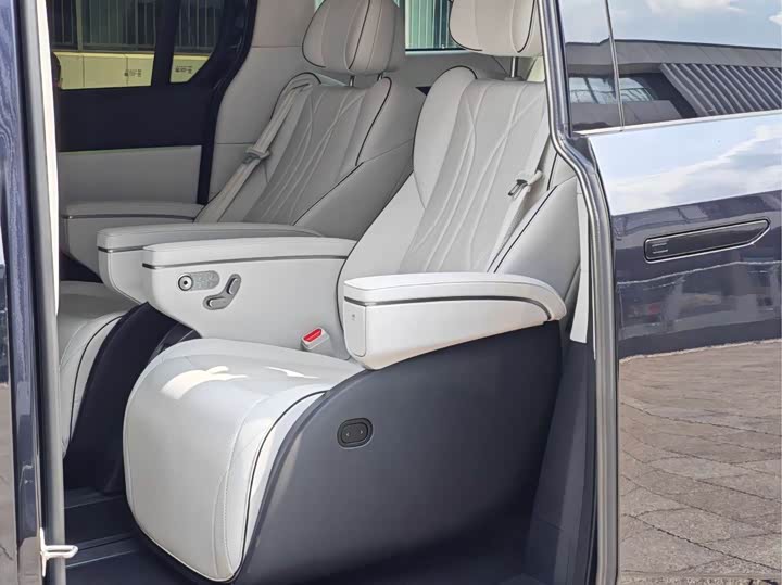 Фото 7 - XPeng X9