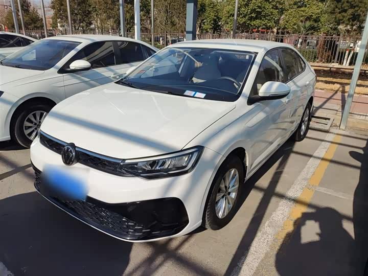 Фото 2 - Volkswagen Lavida