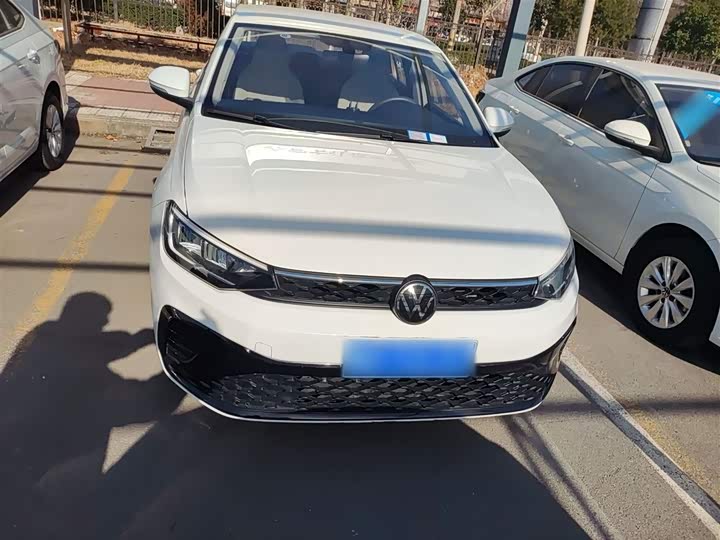 Фото 3 - Volkswagen Lavida