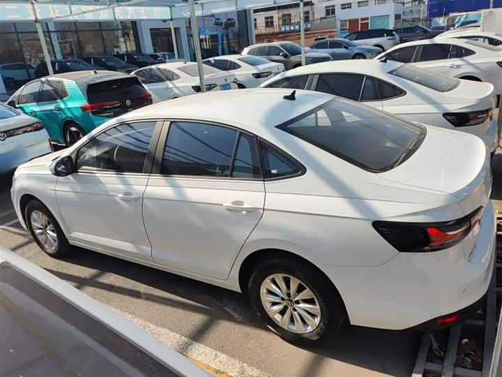 Фото 5 - Volkswagen Lavida