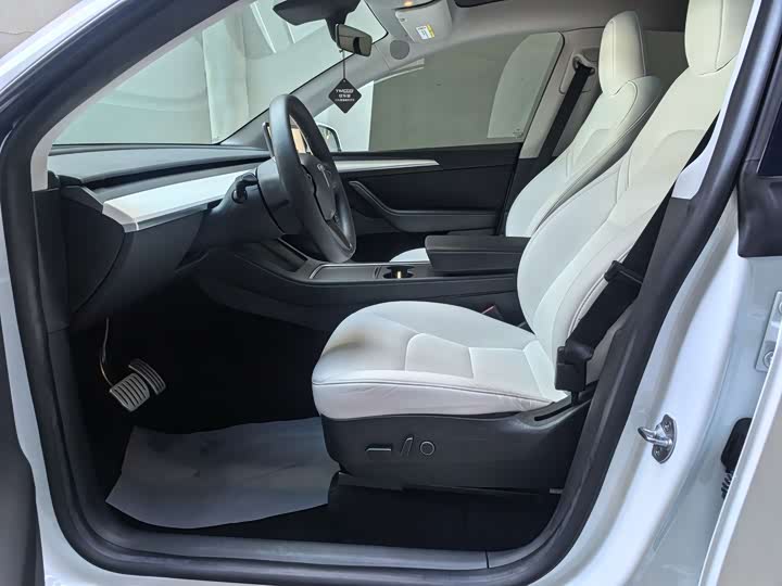 Фото 7 - Tesla Model Y