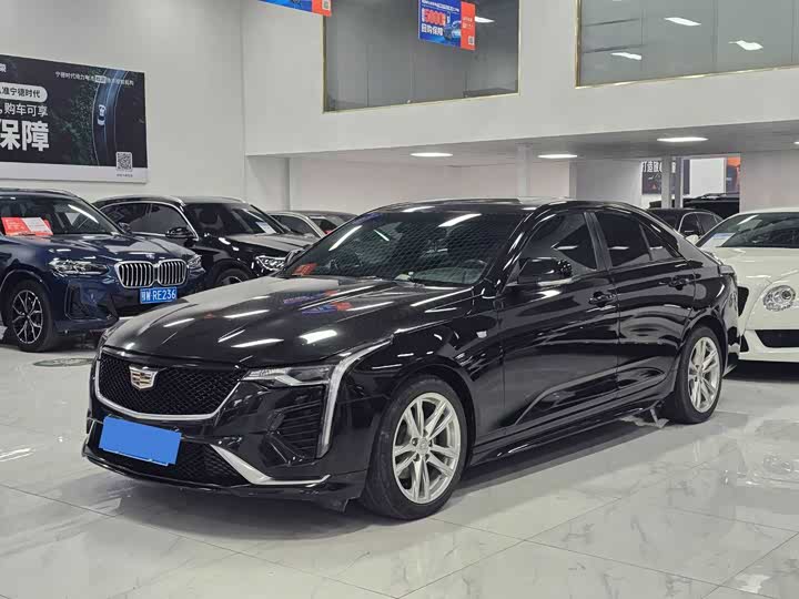 Фото 1 - Cadillac CT4