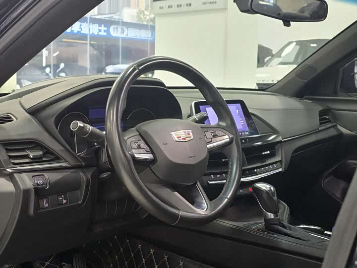 Фото 7 - Cadillac CT4