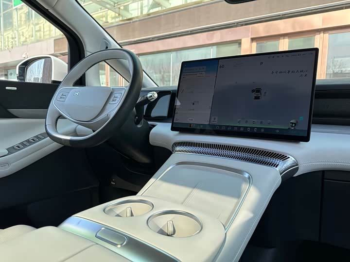 Фото 7 - XPeng X9