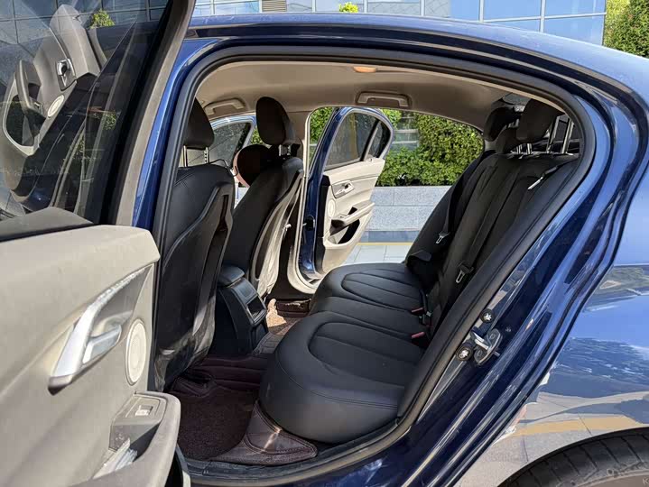 Фото 5 - BMW 1 Series