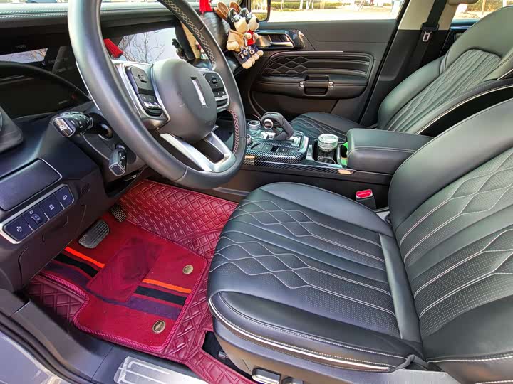 Фото 7 - Tank 300