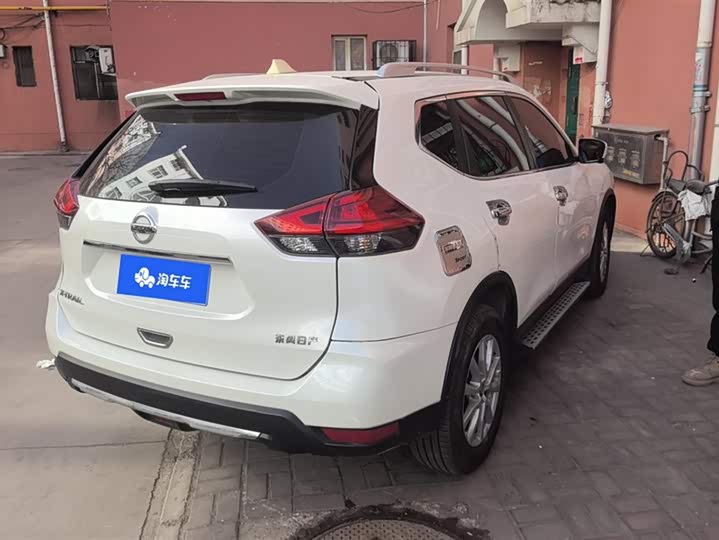 Фото 3 - Nissan X-Trail