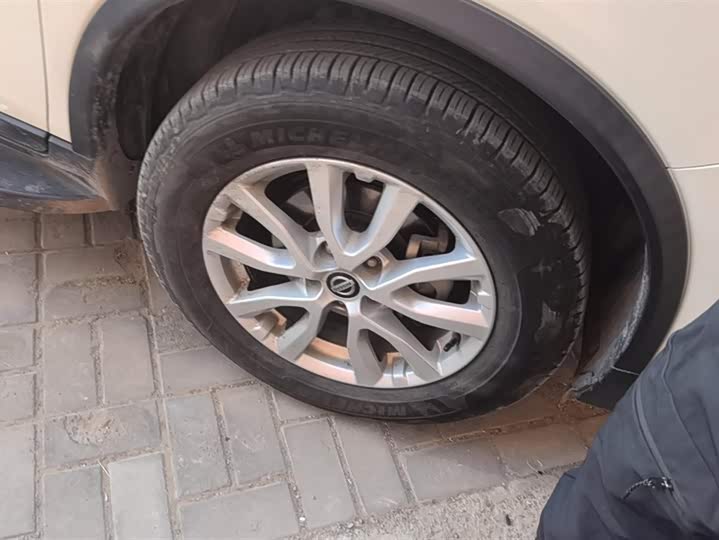 Фото 6 - Nissan X-Trail