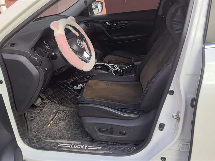 Фото 9 - Nissan X-Trail