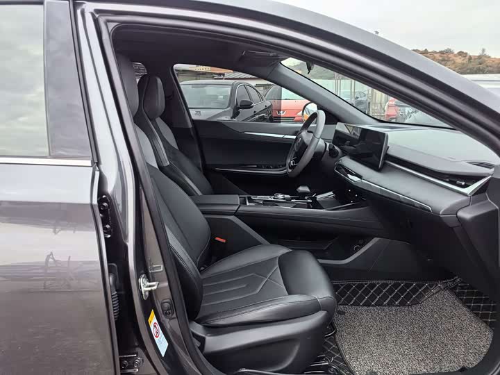 Фото 5 - Changan Raeton Plus