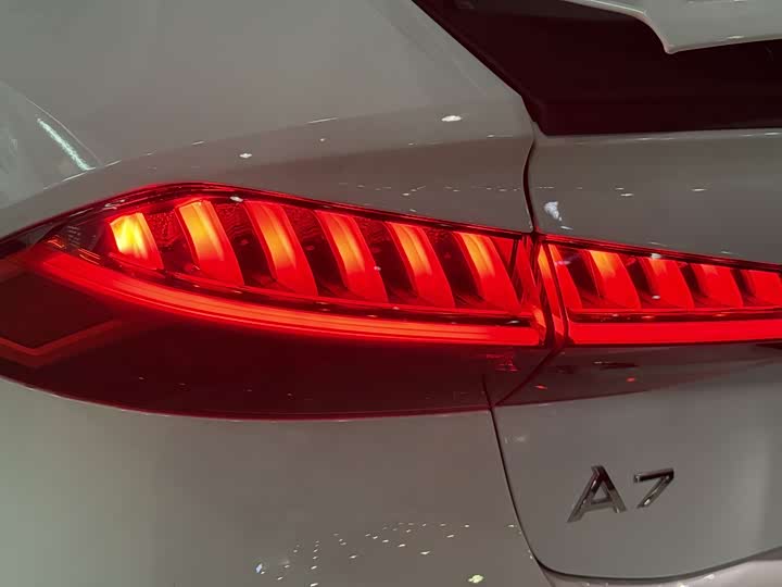 Фото 6 - Audi A7