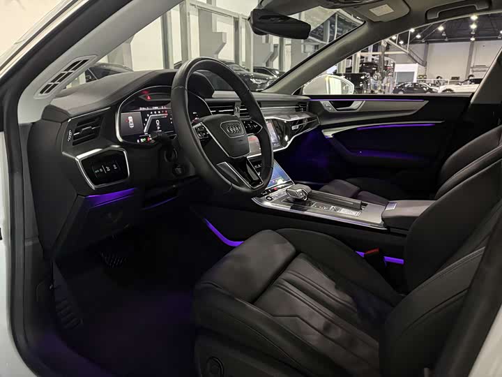 Фото 8 - Audi A7