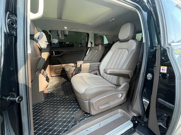 Фото 6 - Volkswagen Viloran