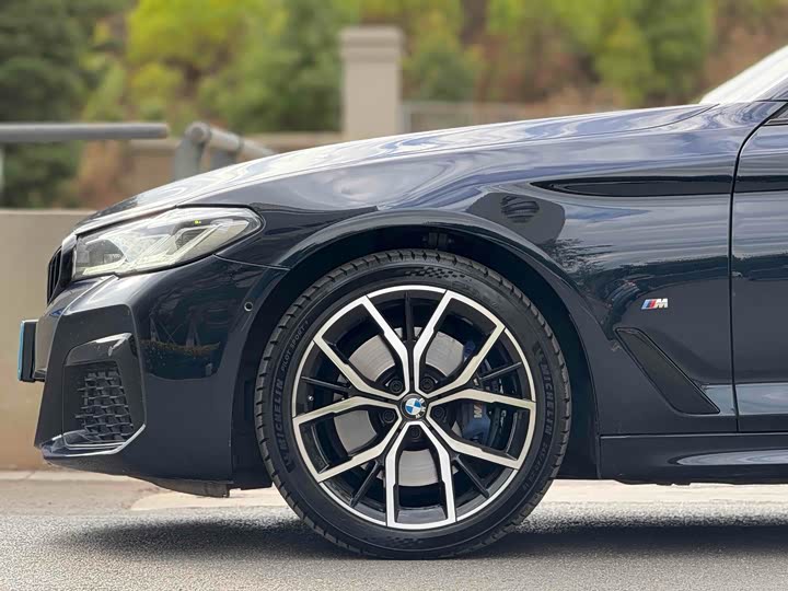 Фото 8 - BMW 5 Series