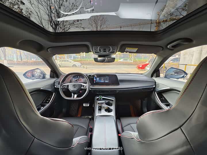 Фото 8 - MG Motor 7