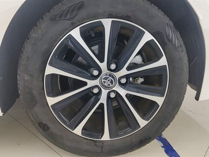 Фото 6 - Toyota Levin