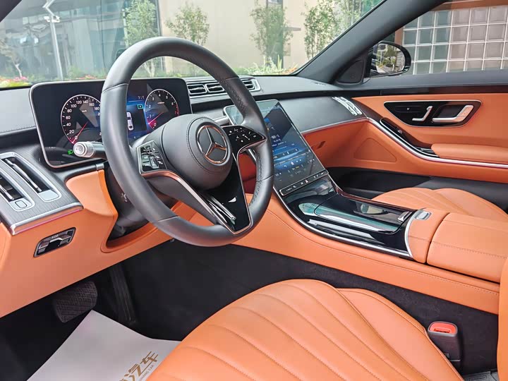 Фото 9 - Mercedes-Benz S-Class