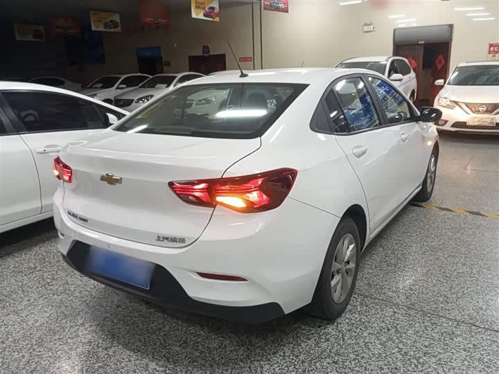 Фото 7 - Chevrolet Onix (Cavalier)