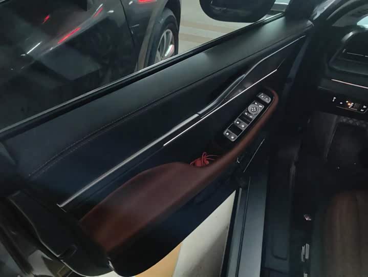 Фото 7 - Lincoln Z (Zephyr)