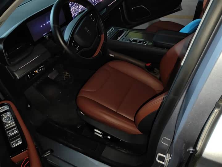 Фото 9 - Lincoln Z (Zephyr)