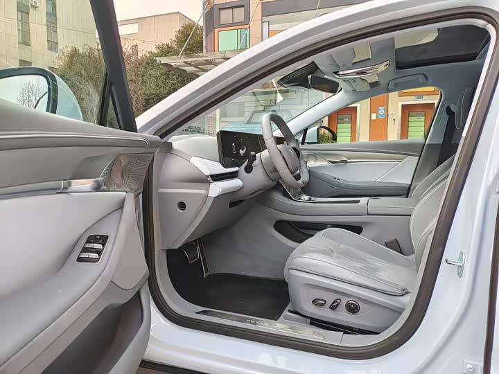 Фото 5 - Voyah Passion