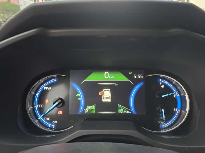 Фото 6 - Toyota RAV4