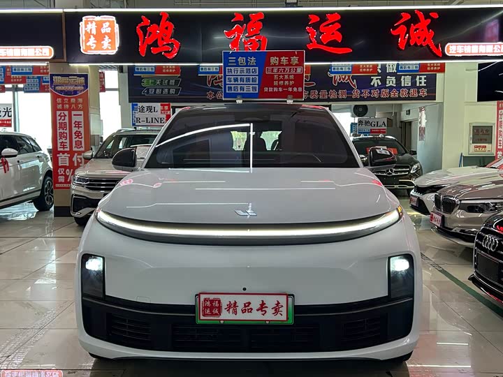 Фото 2 - LiXiang L7