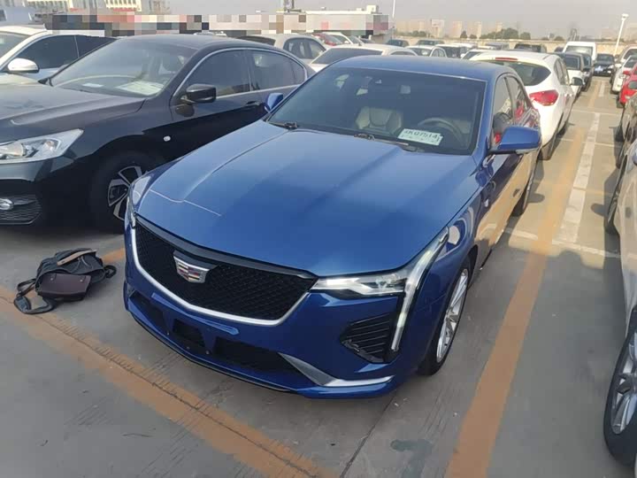 Фото 2 - Cadillac CT4