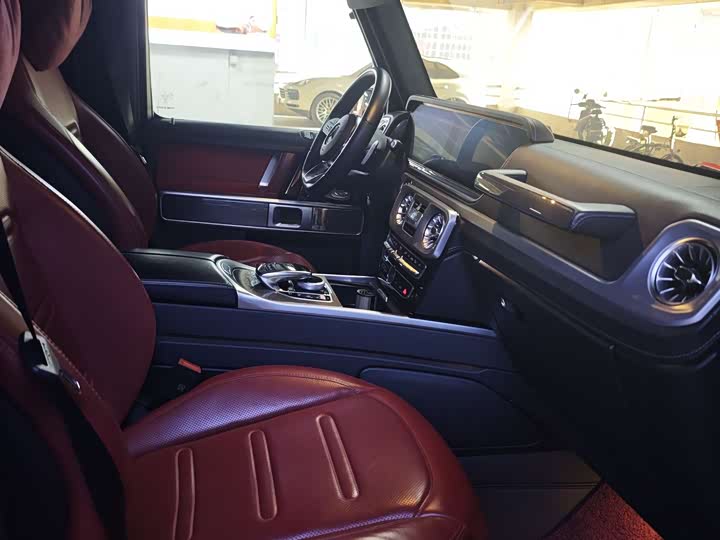 Фото 4 - Mercedes-Benz G-Class