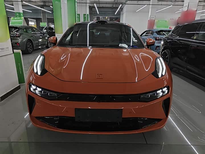 Фото 3 - Zeekr 001