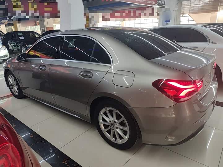 Фото 5 - Mercedes-Benz A-Class