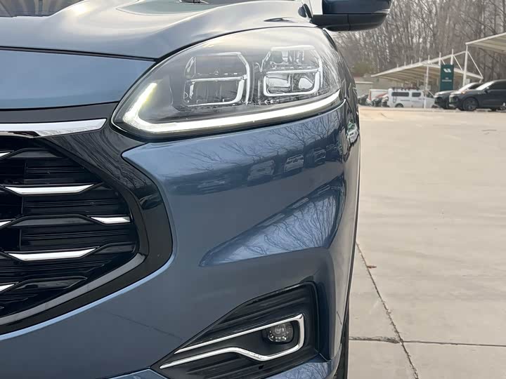 Фото 7 - Ford Escape