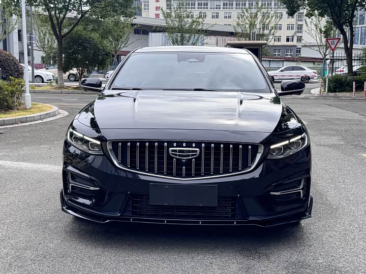Фото 2 - Geely Preface