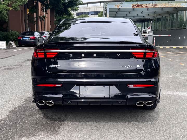 Фото 6 - Geely Preface