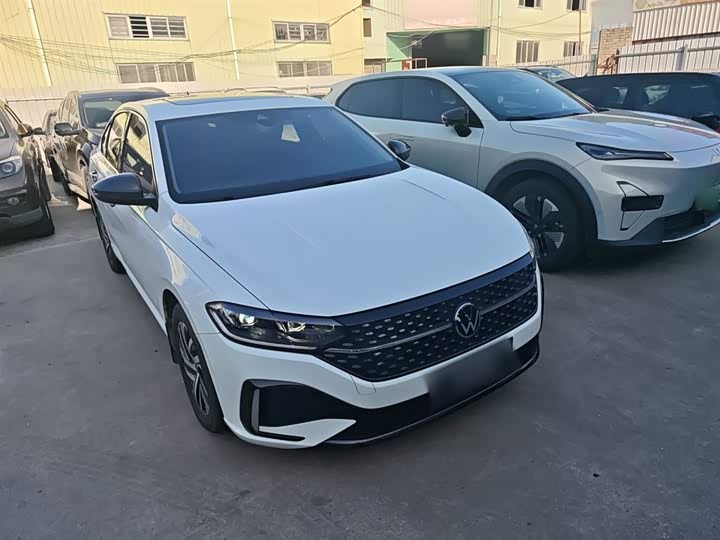 Фото 4 - Volkswagen Lavida