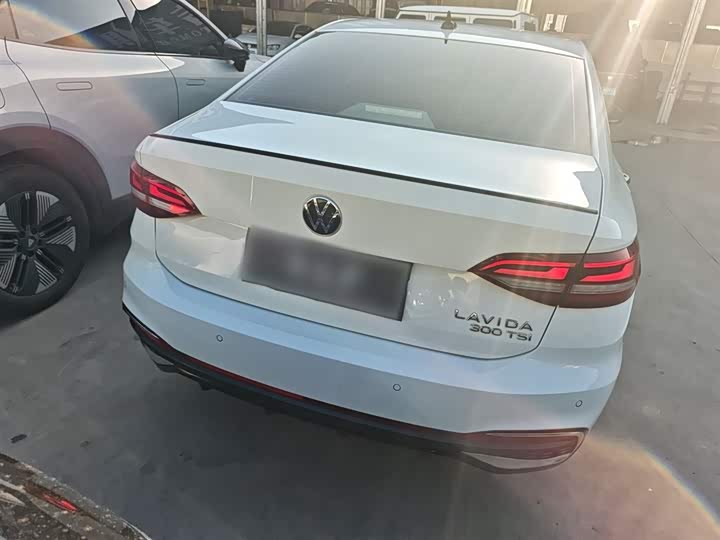 Фото 6 - Volkswagen Lavida