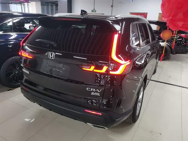 Фото 7 - Honda CR-V