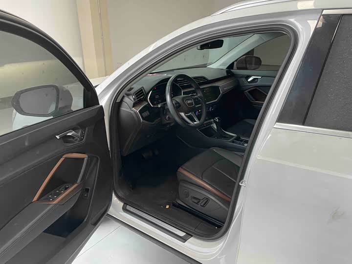 Фото 9 - Audi Q3