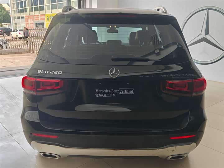 Фото 8 - Mercedes-Benz GLB-Class