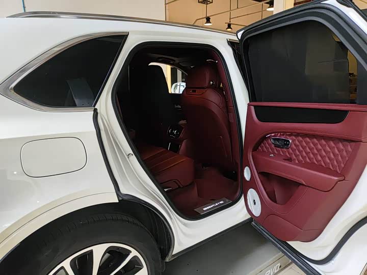 Фото 7 - Bentley Bentayga