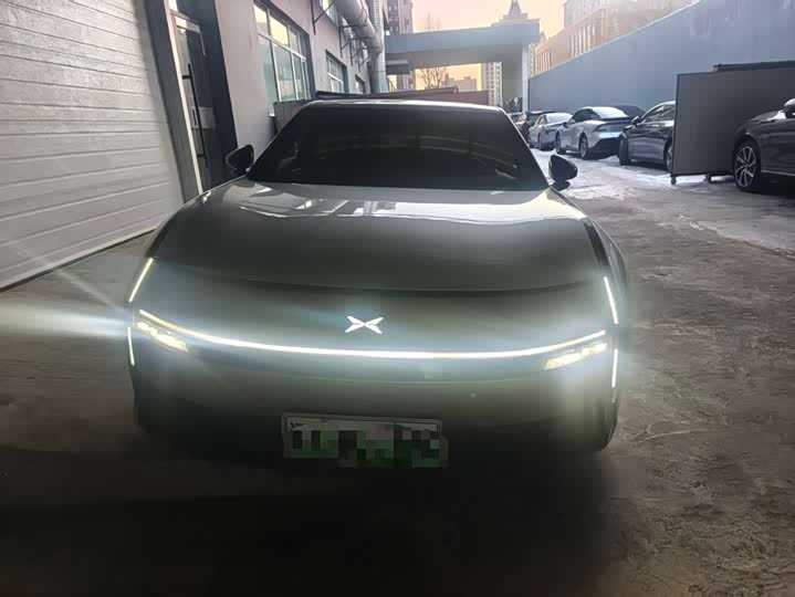 Фото 2 - XPeng P7