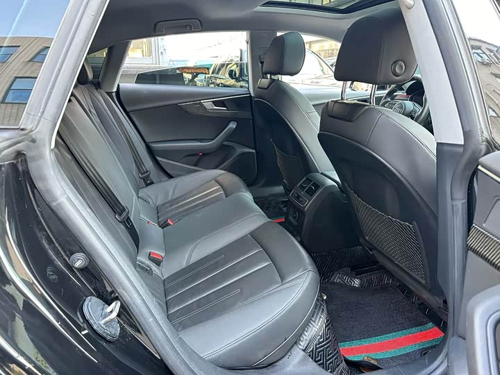 Фото 5 - Audi A5