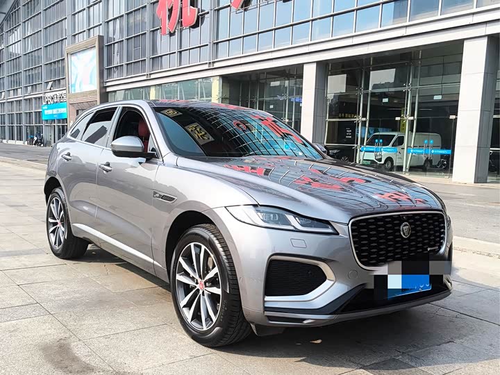 Фото 3 - Jaguar F-Pace