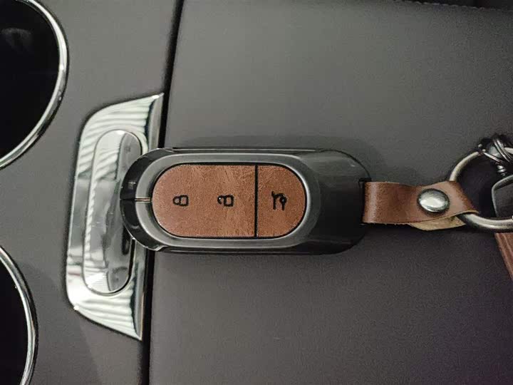 Фото 9 - Leapmotor C11