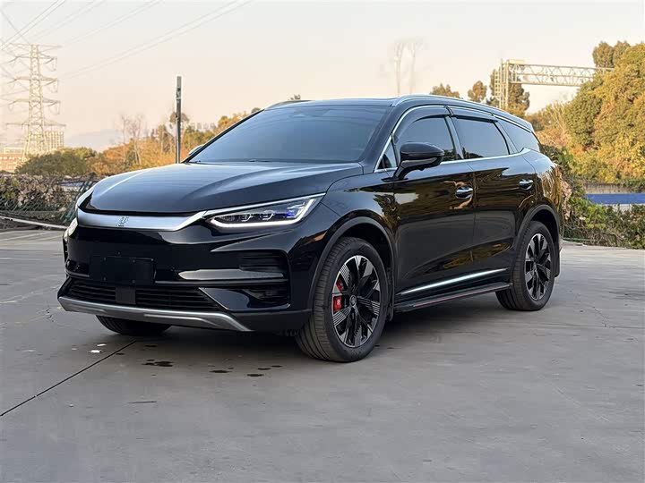 Фото 2 - BYD Tang Hybrid/EV