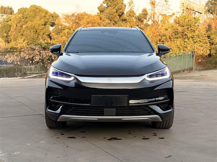 Фото 3 - BYD Tang Hybrid/EV