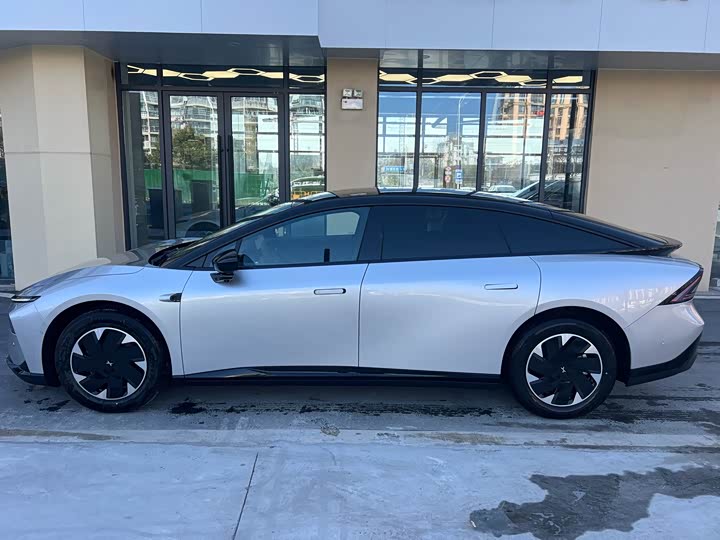 Фото 3 - XPeng F57