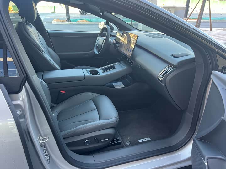 Фото 9 - XPeng F57