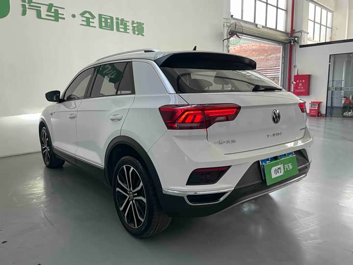 Фото 6 - Volkswagen T-Roc